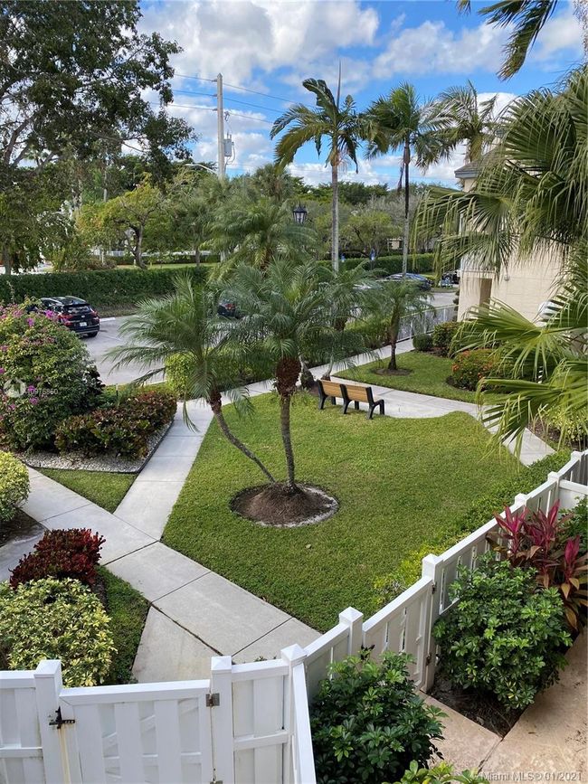 207 7397 N Devon Dr, Sold in Tamarac Zoocasa