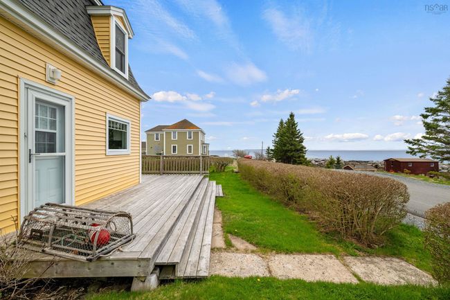 125 The Point Rd, Home with 2 bedrooms, 3 bathrooms and null parking in Blue Rocks NS | Image 6