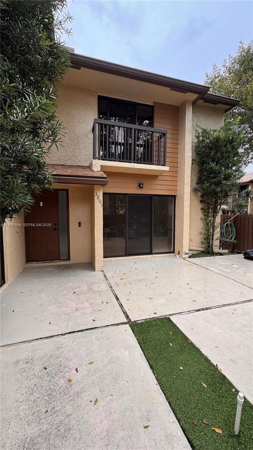 35134-3801 Cocoplum Cir, Coconut Creek, FL, 33063-5938 | Card Image