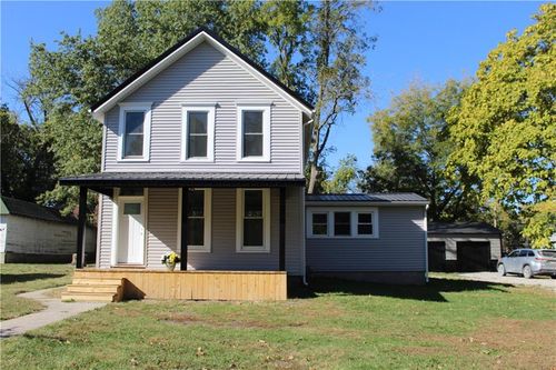 608 Maple St, Lathrop, MO, 64465-9317 | Card Image