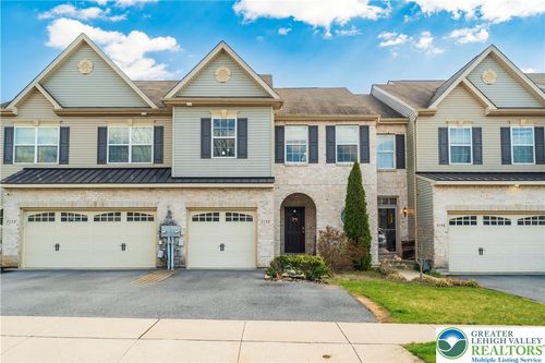 5136 Dogwood Trl, ALLENTOWN, PA, 18104-8209 | Card Image