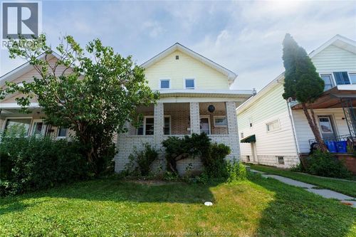 950 Elsmere Ave, Windsor, ON, N9A2A9 | Card Image