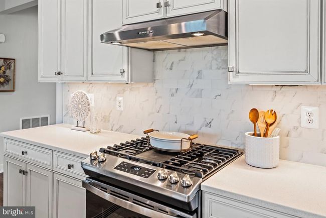 8005 International Dr, House other with 6 bedrooms, 5 bathrooms and null parking in WARRENTON VA | Image 17
