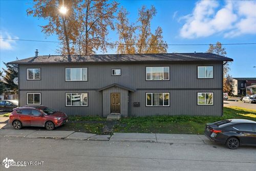 4404 Thompson Ave, Anchorage, AK, 99508-1768 | Card Image