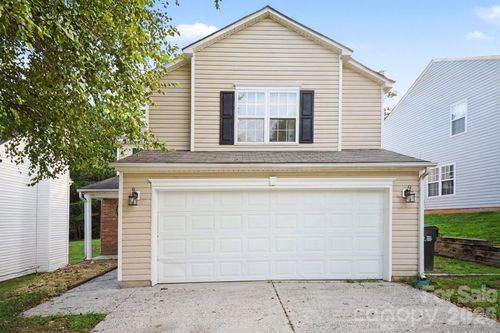 10220 Seedling Ln, Charlotte, NC, 28214-2498 | Card Image