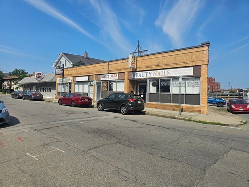 820 N Main St, Fall River, MA, 02720-3522 | Card Image