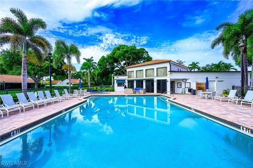 13-719 Reef Point Cir, NAPLES, FL, 34108-8702 | Card Image