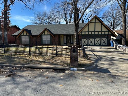 8304 S Toledo Ave, Tulsa, OK, 74137-1843 | Card Image