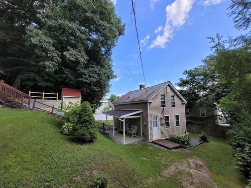 196 Veazie St, North Adams, MA, 01247-2324 | Card Image