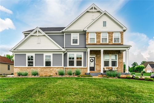 10533 Rosalee Ln, Strongsville, OH, 44136-8507 | Card Image