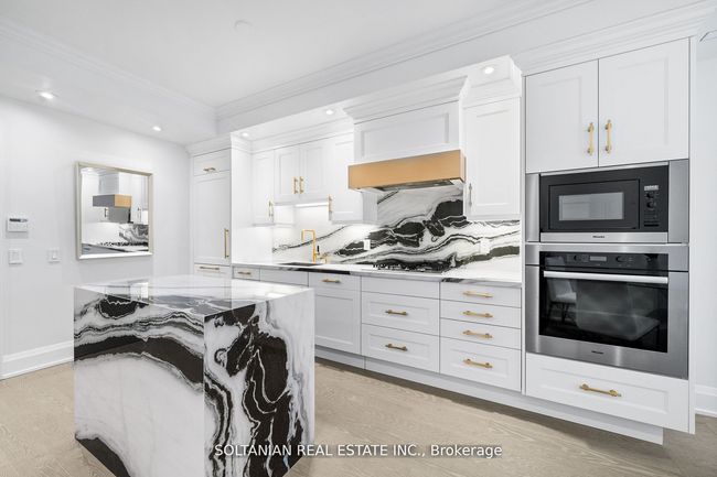 221 - 1900 Bayview Ave, Condo with 2 bedrooms, 2 bathrooms and 2 parking in Toronto ON | Image 5