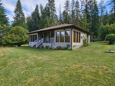 1283 Riondel Rd, House other with 2 bedrooms, 2 bathrooms and null parking in Riondel BC | Image 2