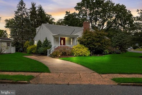 2 Winding Way, MOUNT HOLLY, NJ, 08060 | Card Image