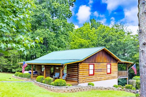 35 Cedar Ln, Winchester, TN, 37398-3929 | Card Image