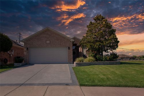 12953 Hurricane Ln, Fort Worth, TX, 76244-4349 | Card Image