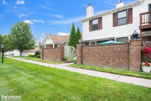 34697 E Wilma Ct, Chesterfield, MI, 48047-4143 | Card Image