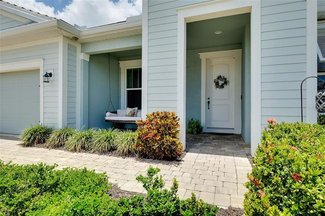 11560 Tapestry Ln, House other with 3 bedrooms, 3 bathrooms and null parking in Venice FL | Image 4