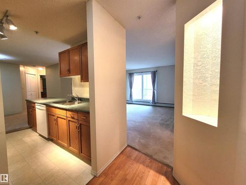 312-10511 42 Ave Nw, Edmonton, AB, T6J7G8 | Card Image