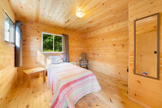1099 Bunny Trail, House other with 6 bedrooms, 2 bathrooms and 10 parking in Dunchurch ON | Image 25