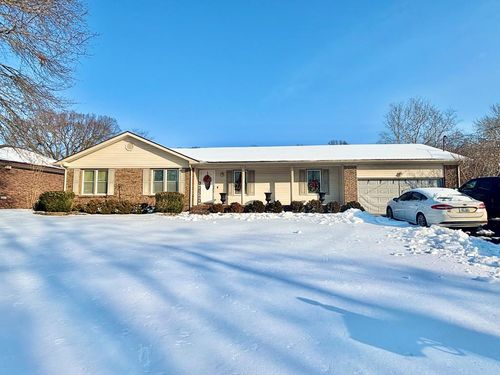 404 Springmont Dr, Hopkinsville, KY, 42240-3935 | Card Image