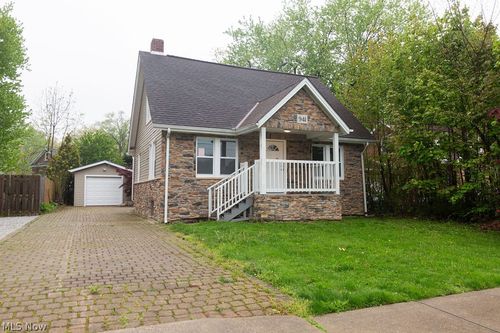 941 Owego St, Painesville, OH, 44077-4247 | Card Image