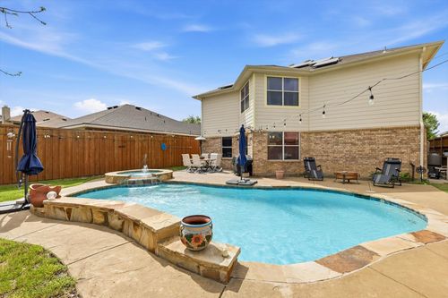 10824 Irish Glen Trl, Haslet, TX, 76052-5153 | Card Image