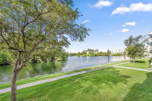 apt-106-8240 Sw 210th St, Cutler Bay, FL, 33189-3487 | Card Image