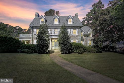 307 W King Street, SHIPPENSBURG, PA, 17257 | Card Image