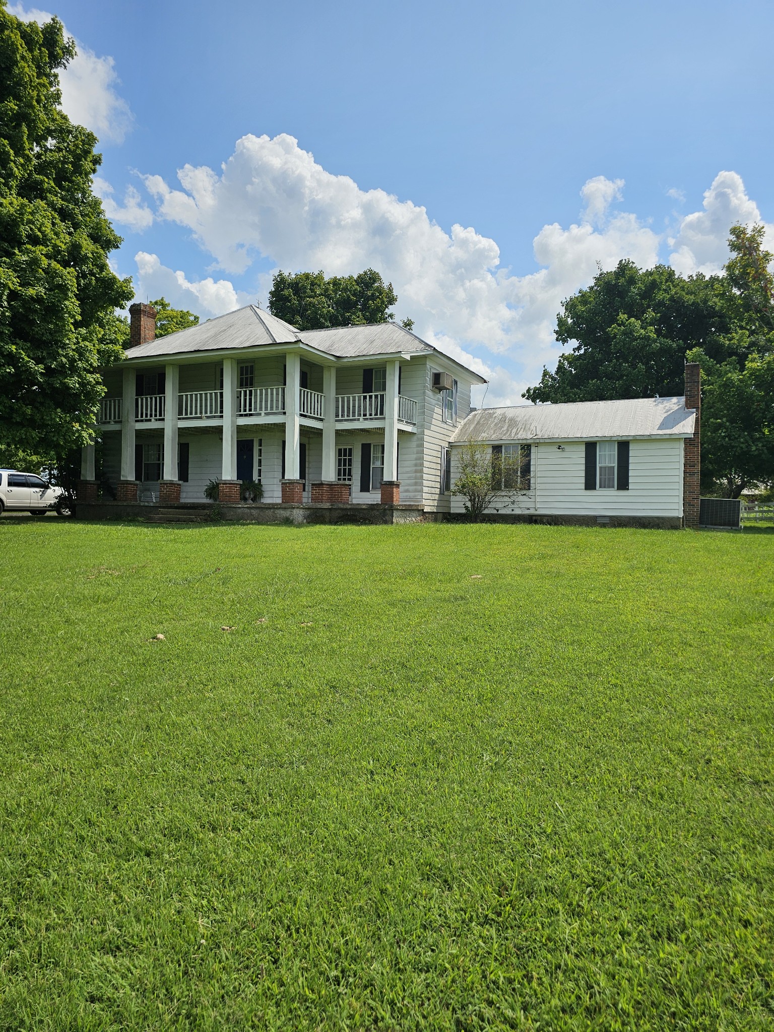 Winklers Rd, Red Boiling Springs, TN 37150