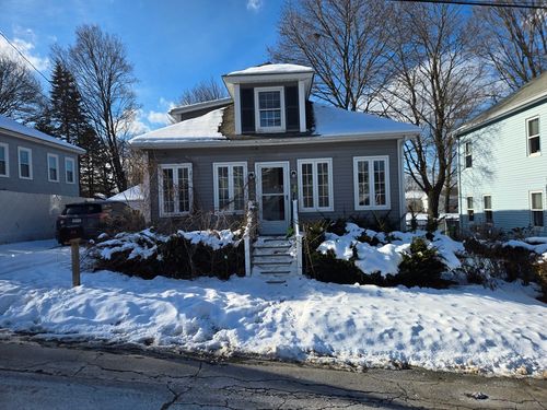 29 Verndale St, Haverhill, MA, 01835-7133 | Card Image