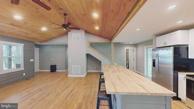 542 Hidden Acres Rd, House other with 3 bedrooms, 3 bathrooms and null parking in MOUNT STORM WV | Image 9