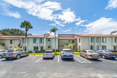 206 - 5413 Se Miles Grant Road, Condo with 1 bedrooms, 1 bathrooms and null parking in Stuart FL | Image 1