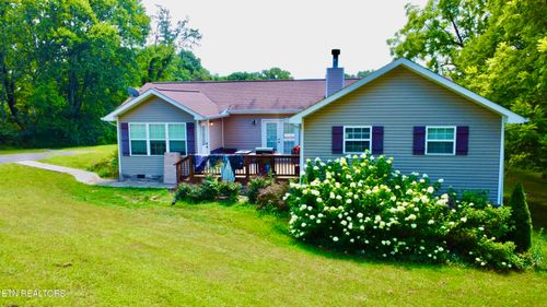 116 Barnes Ln, Strawberry Plains, TN, 37871-4477 | Card Image