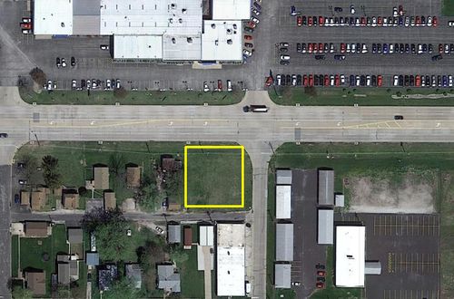 330 1st Ave E, Milan, IL, 61264 | Card Image