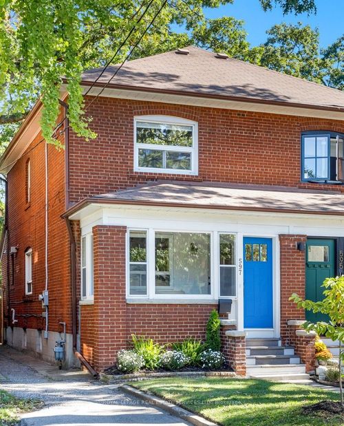 597 Beresford Ave, York, ON, M6S3C2 | Card Image