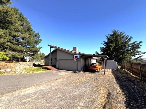 6614 Cottage Ave, Klamath Falls, OR, 97603-5316 | Card Image