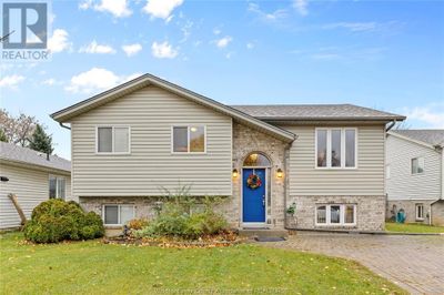 71 Vermont Dr, House other with 5 bedrooms, 2 bathrooms and null parking in Amherstburg ON | Image 1