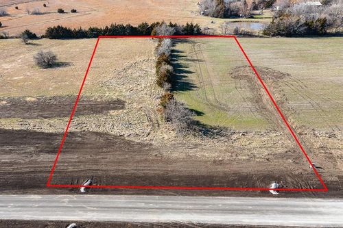 Lot 3 235th St, Tonganoxie, KS, 66086-4430 | Card Image