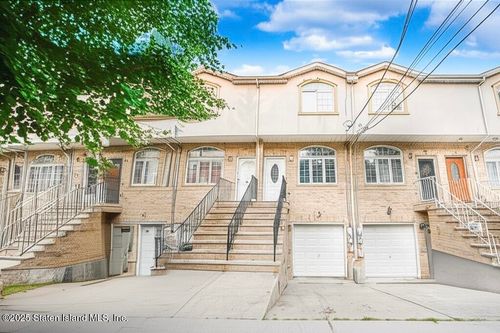 285 Nicholas Ave, Staten Island, NY, 10302-1638 | Card Image