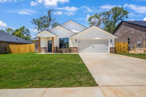 16322 Crossing Cir, Lindale, TX, 75771-1480 | Card Image
