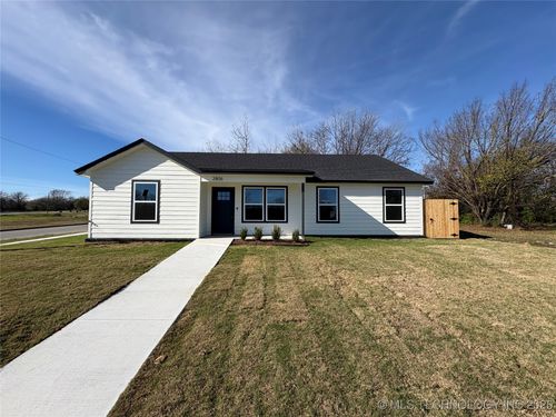 2806 N Lansing Pl, Tulsa, OK, 74106-2443 | Card Image