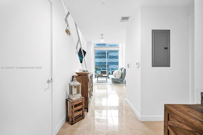 APT-806 - 1050 Brickell Ave, Condo with 1 bedrooms, 2 bathrooms and null parking in Miami FL | Image 13