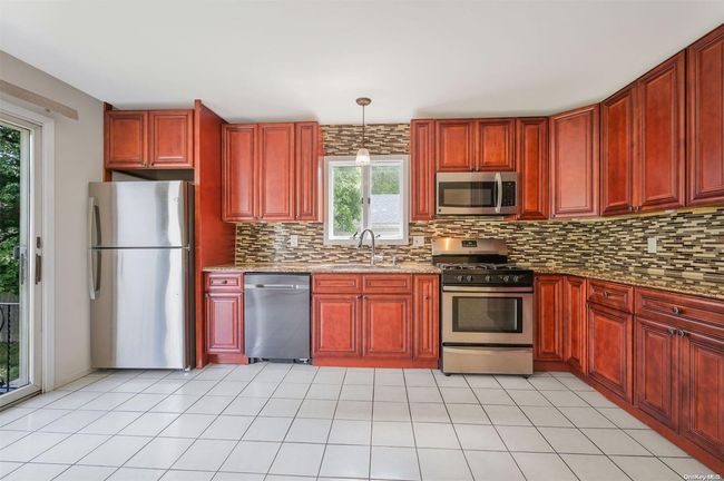 Unit 8 Granite Countertops | Image 19