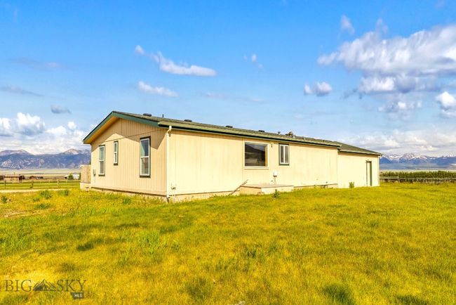 16 Hayfield Loop Trl, House other with 3 bedrooms, 2 bathrooms and null parking in Ennis MT | Image 7