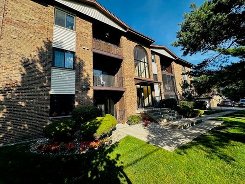 apt-401-13422 W Circle Dr, Crestwood, IL, 60418-4431 | Card Image