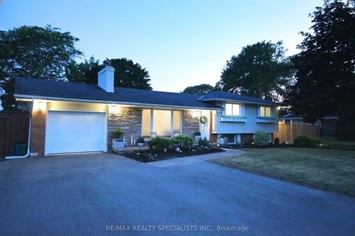 190 Margaret St, Smithville, ON, L0R2A0 | Card Image