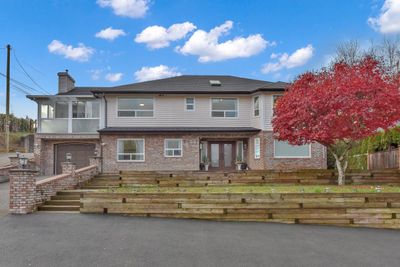 2215 Orchard Dr, House other with 6 bedrooms, 4 bathrooms and 8 parking in Abbotsford BC | Image 1