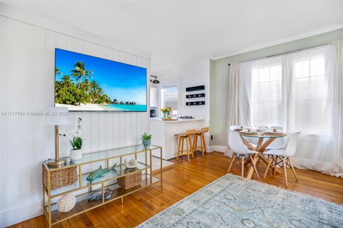 apt-17-1611 Michigan Ave, Miami Beach, FL, 33139-2527 | Card Image