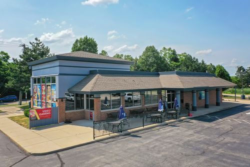 1440 E Grand Ave, Lindenhurst, IL, 60046-7962 | Card Image