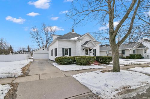 132 E Marion Street, Portage, WI, 53901 | Card Image